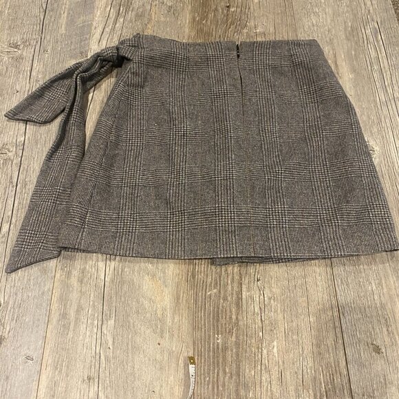 Wilfred Faux Wrap Mini Skirt Grey Plaid Wool Blend Lined Womens Size 2 - Picture 3 of 5